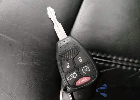 2013 Chrysler 200 Limited из США, поврежденный, VIN 1C3CCBCG9DN520560